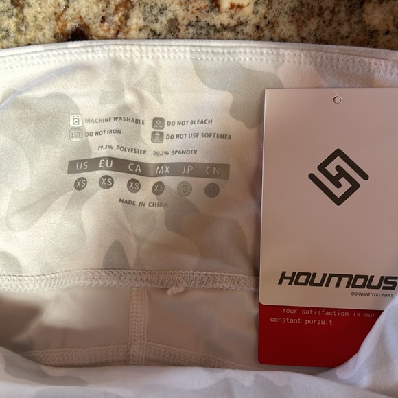 🔥3/$10🔥New Houmous light grey camouflage leggings- XS - Picture 3 of 11